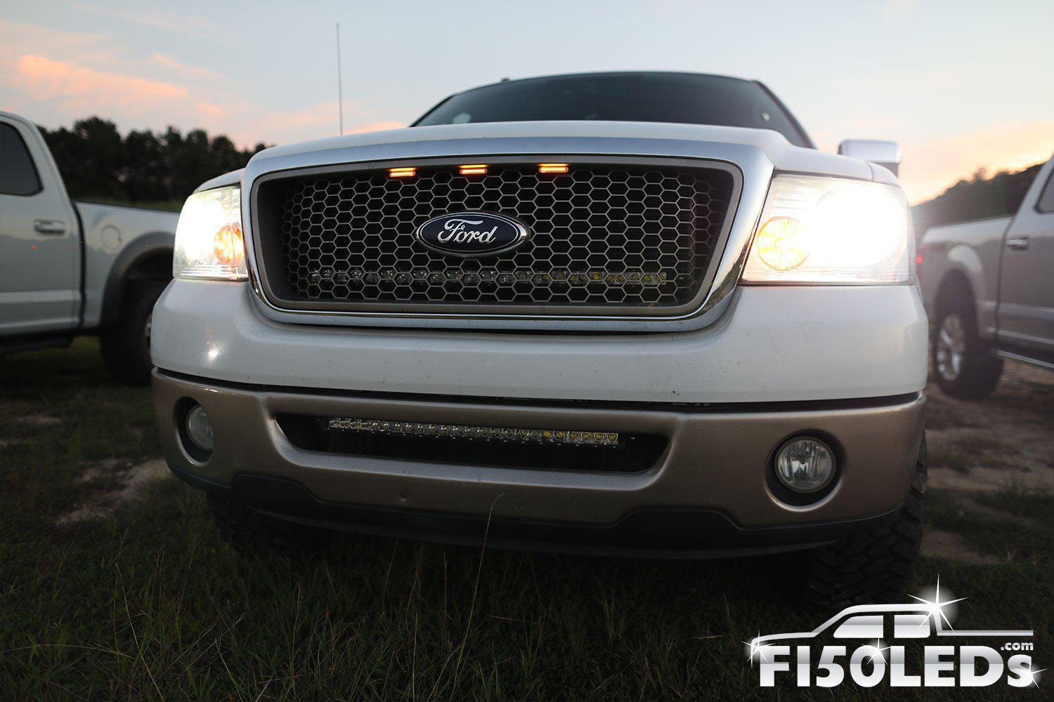 Pair Headlights Assembly For 2004-2008 Ford F150 - Chrome Housing W/ Bulbs (Left & Right)